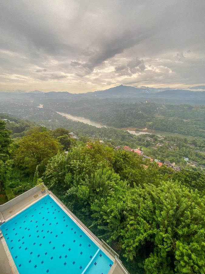 Mount Blue Kandy Hotel Exterior photo