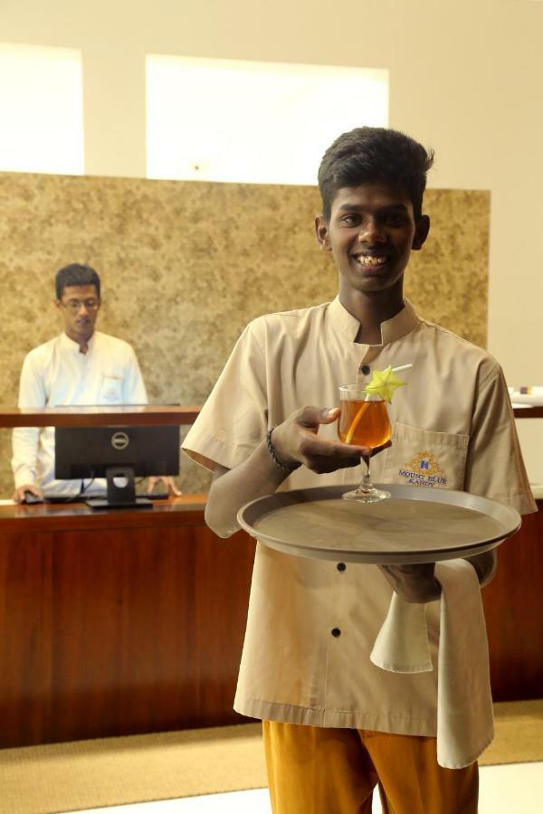 Mount Blue Kandy Hotel Exterior photo