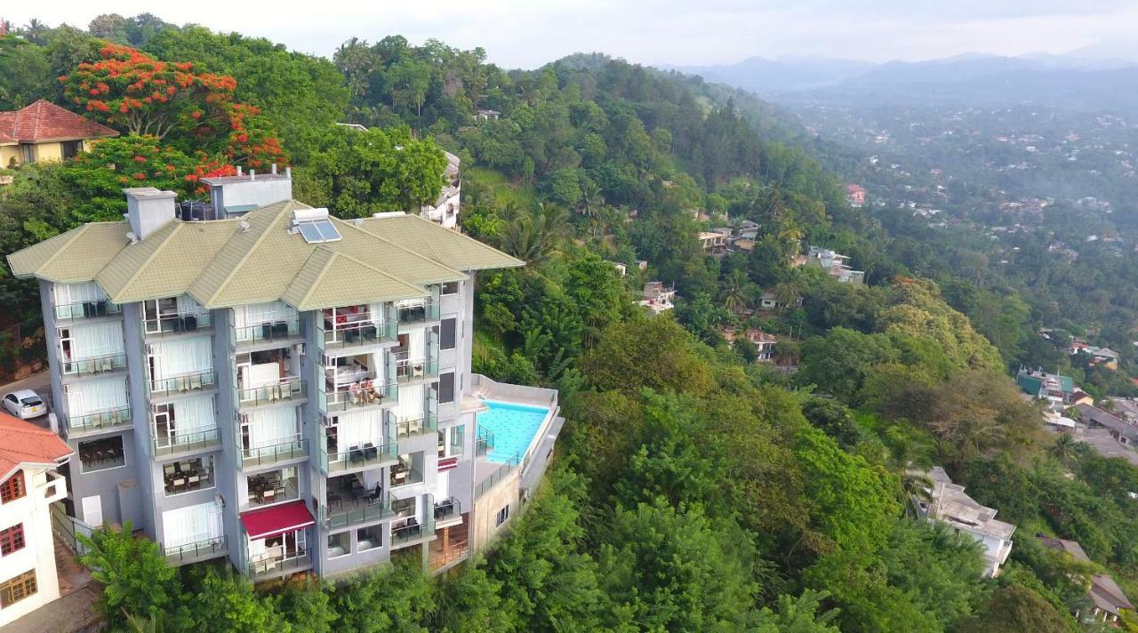 Mount Blue Kandy Hotel Exterior photo